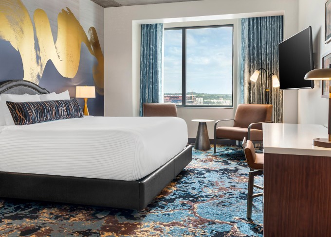 cambrianashville accommodations king room 06