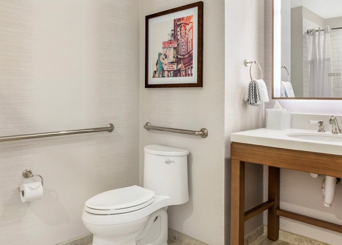 cambrianashville accommodations quuen accessible 04