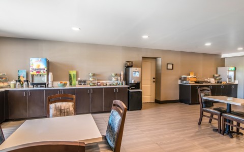 a room with a table and chairs